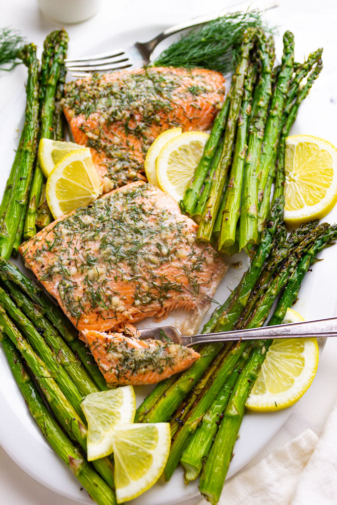 Lemon Dill Salmon w/ Asparagus & Roasted Carrots